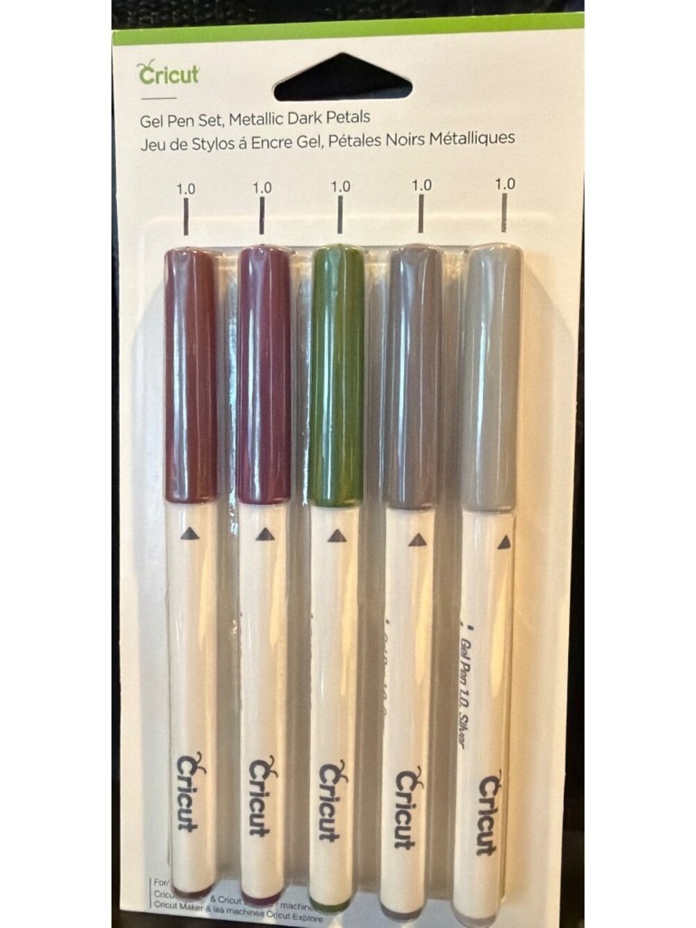 Cricut Maker Explorer Metallic Pen Set Medium Point Write Draw Acid Free Gift